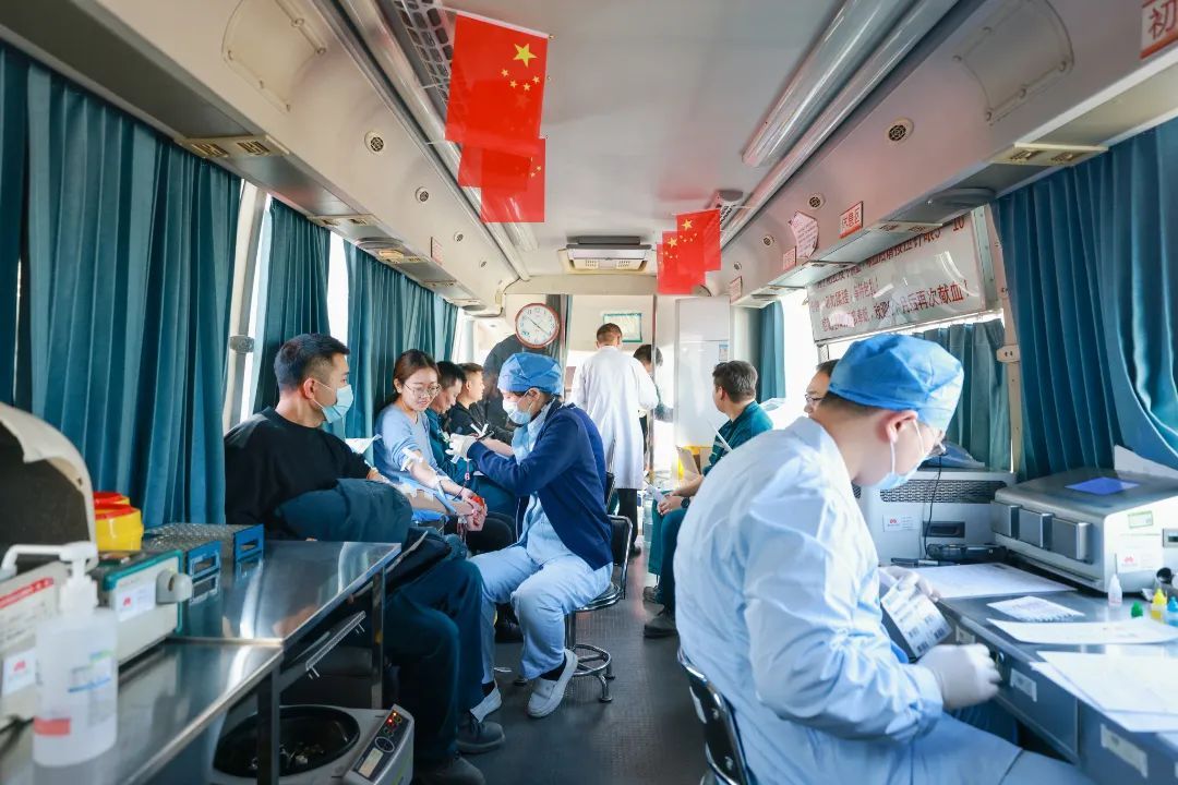 J9ֱӪ���š�CHINA���ٷ���վ