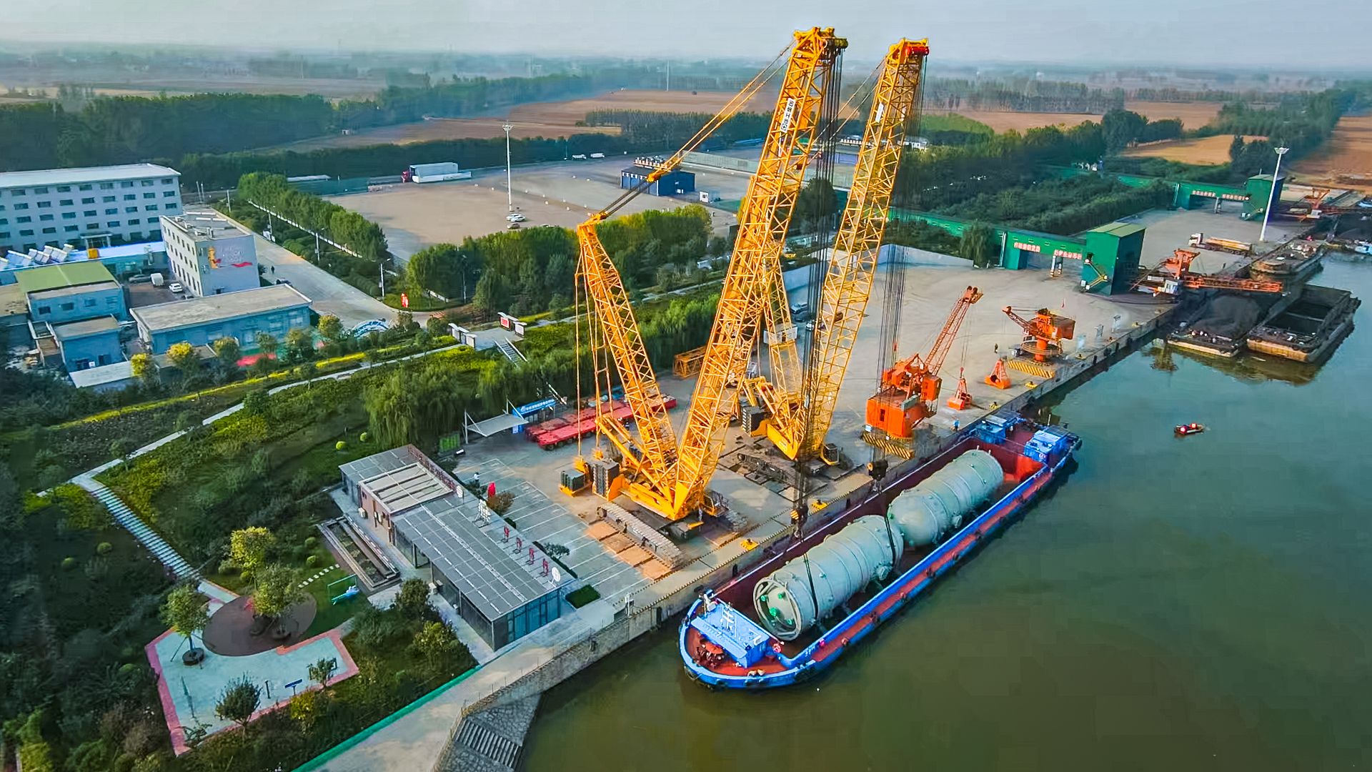 J9ֱӪ���š�CHINA���ٷ���վ