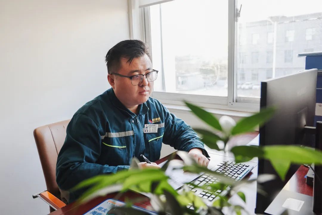 17401020201742523bAr.jpg 2.jpg